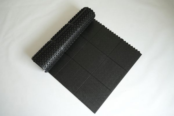 Solid Top Interlocking Gym Mats - Image 4